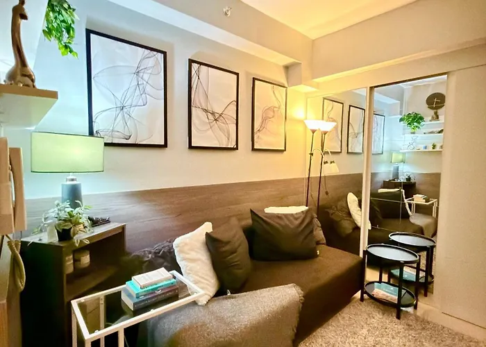 Joie's Coastal Haven Shore 2 Residences Apartahotel